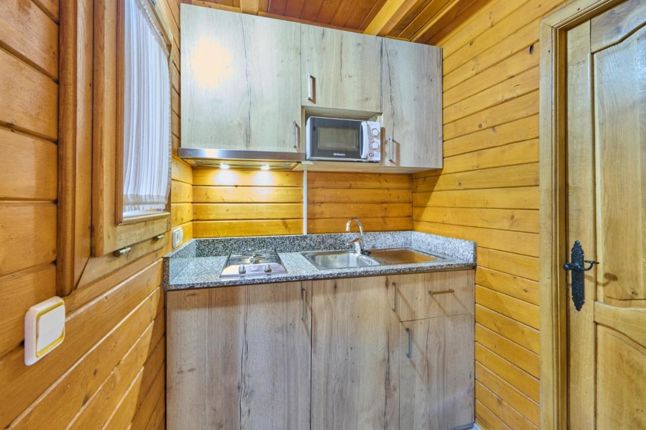 Camping Fontfreda Castellar del Riu Eksteriør billede